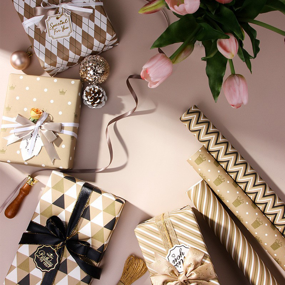 50*70cm Foldable Gold Stamped  - Christmas Throw Blanket review and price